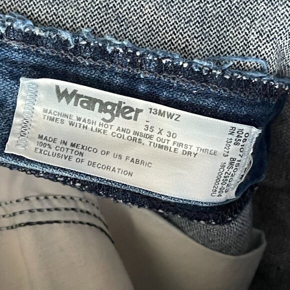 Wrangler Men's Classic Fit Bootcut Jeans 35x30 Blue Stretch Dark Denim 5 Pockets - Picture 5 of 7